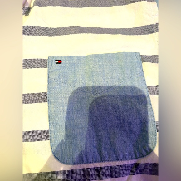 Tommy Hilfiger Button Down - Picture 3 of 4